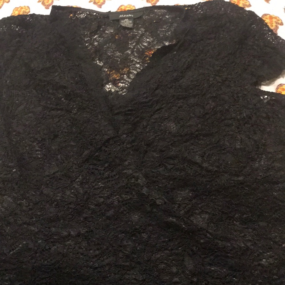 Guipure blouse
